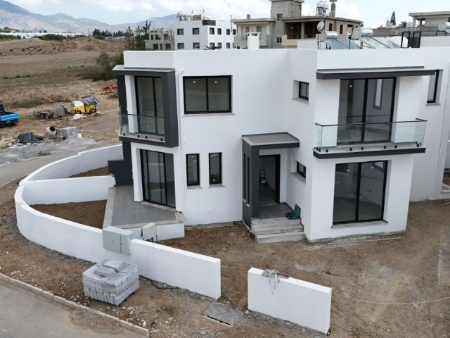 Gönyeli Boğaz Arası Satılık Fırsat 3 Yatak Odalı İkiz Villa. Fiyat Performansın En Güzel Hali! Türk Koçan! - Fotoğraf 2