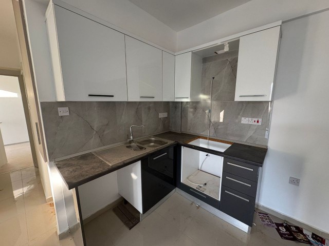 Girne Merkezde Satılık Sıfır 2+1 Daire. + %5 KDV +  Trafo (1500 stg)