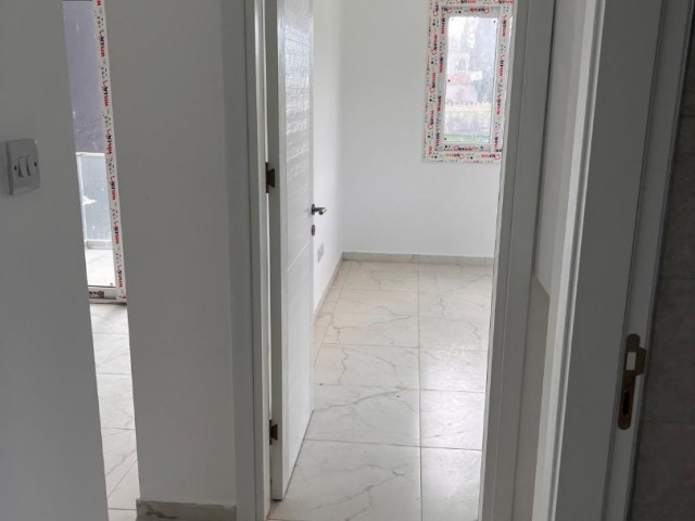 LEFKOŞA GÖNYELİDE TÜRK TAPULU YATIRIM İÇİN İDEAL 2+1 DAİRE