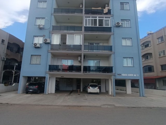 KUZEY KIBRIS. GAZİMAĞUSA DUMLUPINAR BÖLGESİNDE 2+1 EŞYALI SATILIK DAİRE