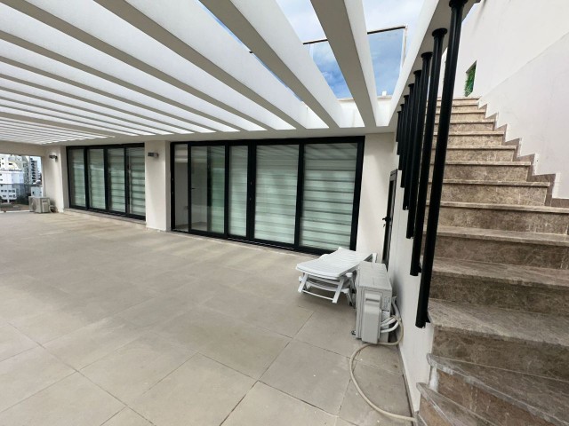 Girne merkezde satılık 2+1 penthouse - Fotoğraf 2