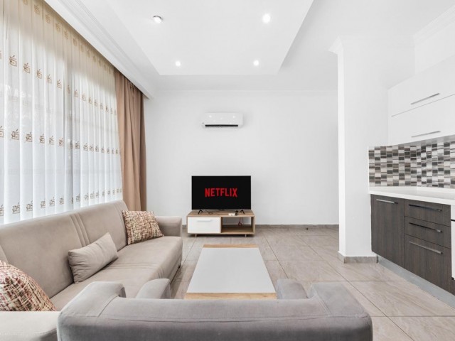 Girne Merkez'de Satılık Merkezi konum 1+1 Ful Eşyalı Daire! - Fotoğraf 2