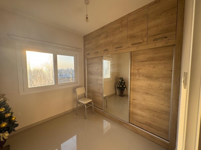Gazimağusa Yeniboğaziçi Satılık 3+1 Daire - Fotoğraf 2