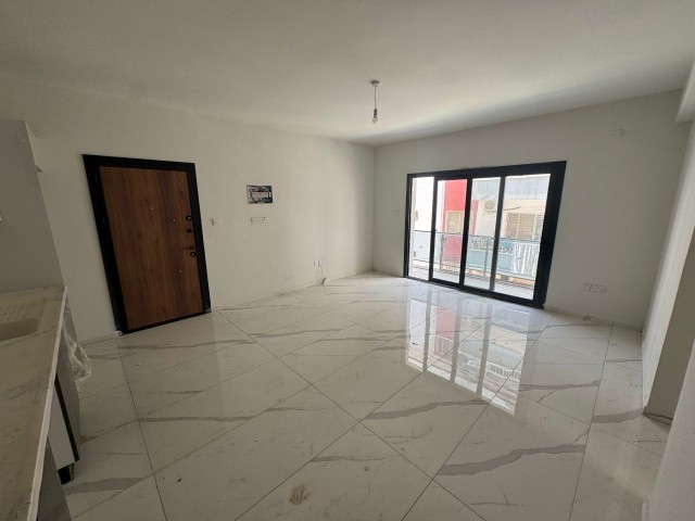 Gazimağusa Merkez Satılık 1+1 ve 2+1 Daireler - Fotoğraf 1