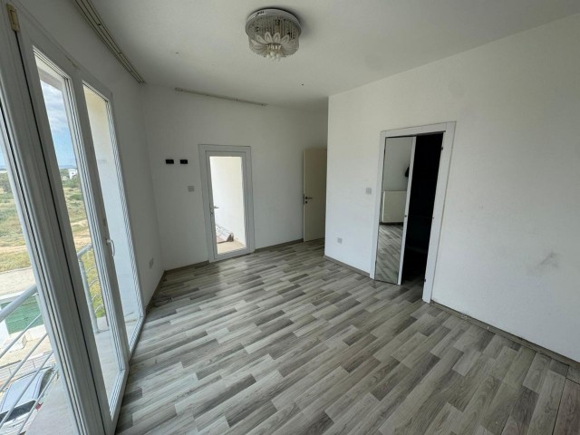 Gazimağusa Gülseren Satılık 3+1 Daire - Fotoğraf 1
