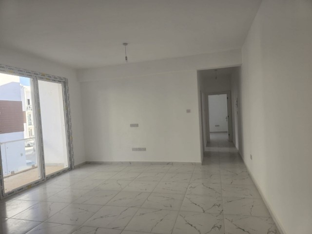 Gazimağusa Çanakkale Satılık 2 +1 Daire - Fotoğraf 1