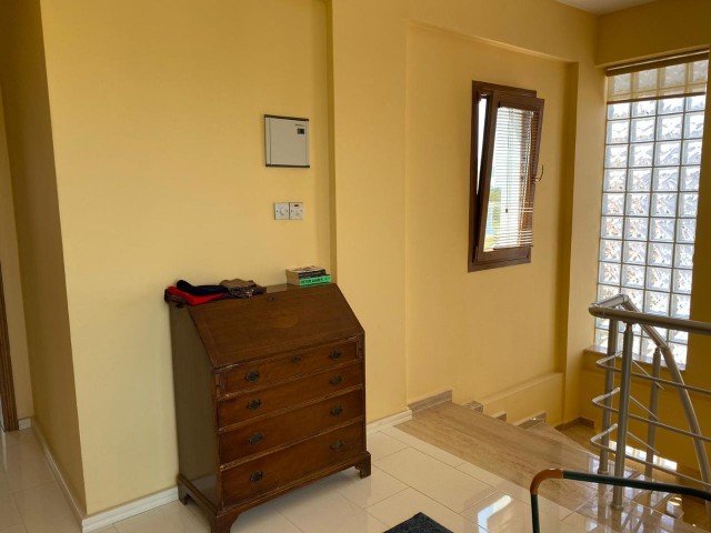 Gazimağusa Yeniboğaziçi Satılık 5+2 Villa - Fotoğraf 2
