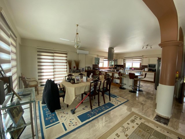 Gazimağusa Yeniboğaziçi Satılık 5+2 Villa - Fotoğraf 4