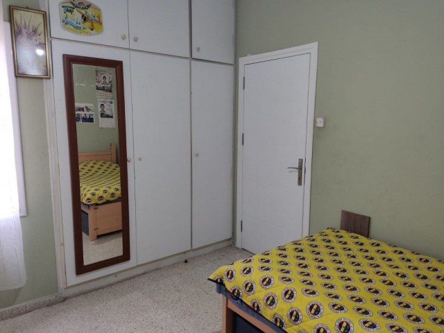 3 Bedroom Aprtment For Sale Location Behind Gloria Jean, Pascucci Cafe Girne - Fotoğraf 2