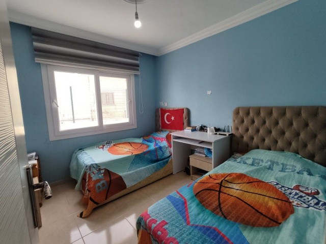 3 Bedroom Apartment For Sale Location Behind Is Bank Girne - Fotoğraf 4