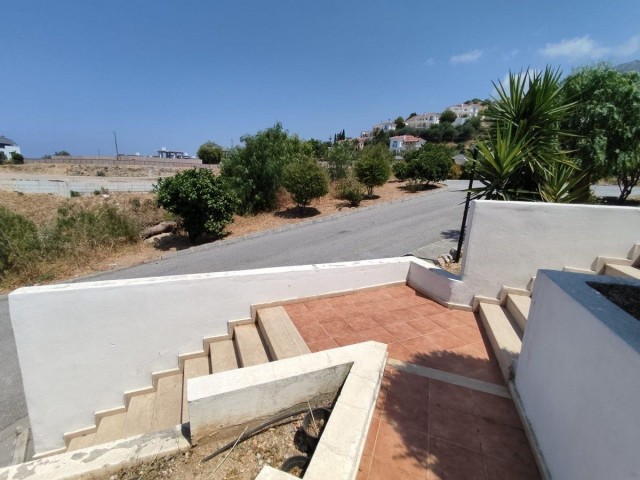 1 Bedroom Apartment For Sale Location Yesiltepe Alsancak Girne (Sea And Mountain Views) - Fotoğraf 2