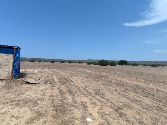10537m2 Land For Sale Location Akdeniz Girne - Fotoğraf 4