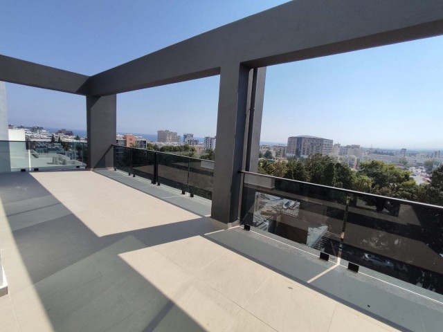Nice 2 bedroom Penthouse For Sale Location City Center Girne - Fotoğraf 4