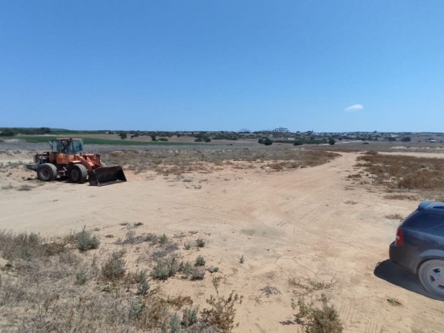 10300m2 Land For Sale Location Akdeniz Girne - Fotoğraf 3