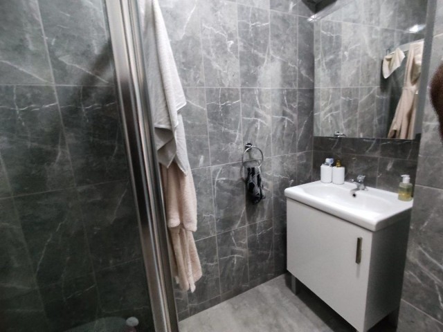 1 Bedroom Apartment For Sale Location Yesiltepe Alsancak Girne (Sea And Mountain Views) - Fotoğraf 3