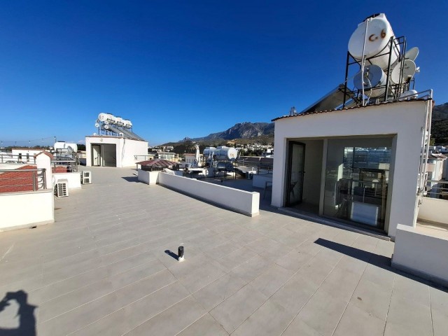 2 Bedroom Apartment For Sale Location Near Atakara Market Alsancak Girne - Fotoğraf 2