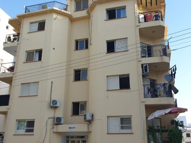 girne merkezde TÜRK KOÇANLI bakımlı eski daire - Fotoğraf 2
