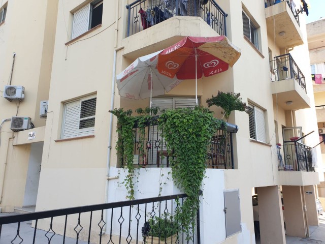 girne merkezde TÜRK KOÇANLI bakımlı eski daire - Fotoğraf 4