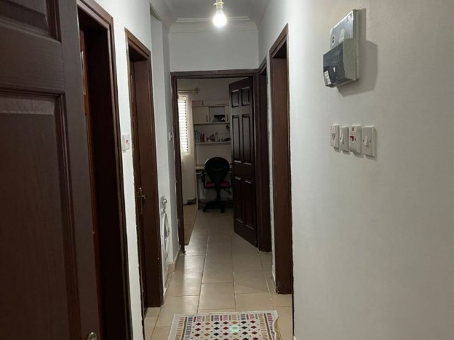 İskele longbeac Sezar sitesinde sahinden acil satılık 1+1 daire - Fotoğraf 3