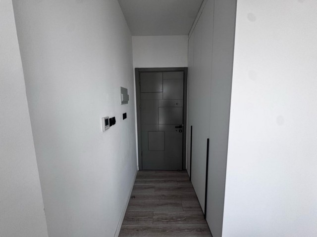 Lefkoşa Celsus Business Center'da Satılık-kiralık Ofis - Fotoğraf 2