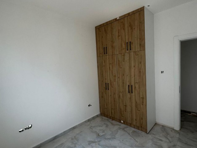 Gazimağusa'da Şehir ve Doğa Manzaralı Yeni Daire - Satılık! - Fotoğraf 3
