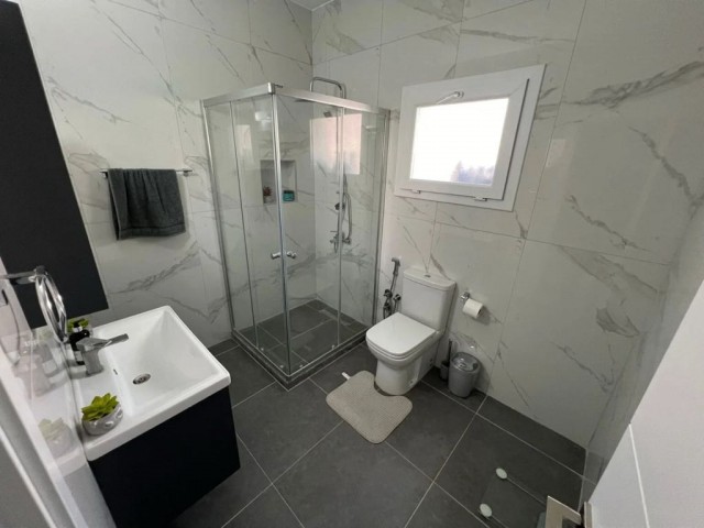 İskele Satılık Site İçi Villa Full Eşyalı 3+1 - Fotoğraf 1