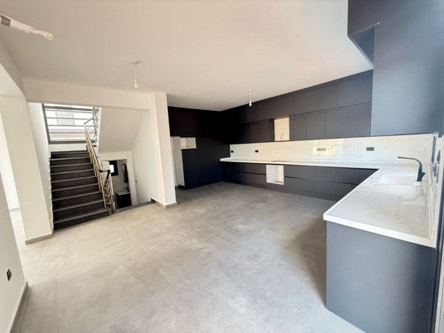 Tuzlada Oturuma Hazır Kullanışlı 230 M2 Vılla - Fotoğraf 3