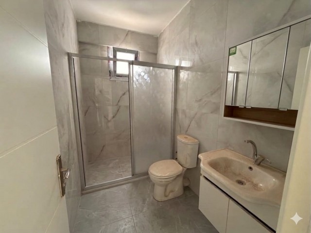 Gazimağusa'da Yılın Fırsatı! Şehir İçi 2+1 Daire, 80 m², Hemen Taşınabilirsiniz! - Fotoğraf 2