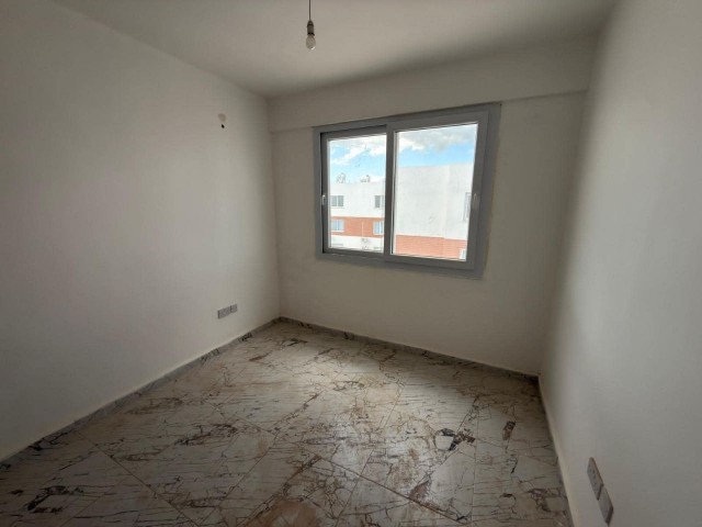 Gazimağusa'da Yılın Fırsatı! Şehir İçi 2+1 Daire, 80 m², Hemen Taşınabilirsiniz! - Fotoğraf 4