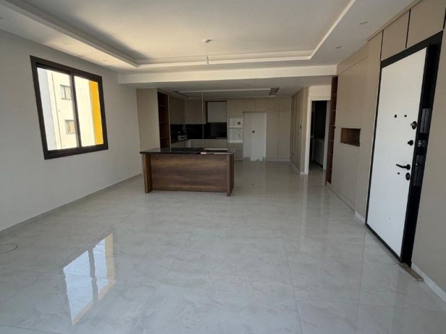 Gazımağusa Çanakkale Satılık 3+1 Penthouse - Fotoğraf 2