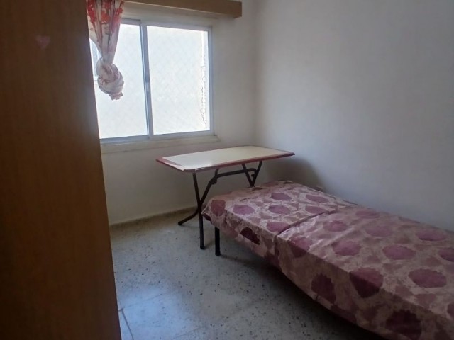 Gazimagusa Sakarya Bölgesi Satılık Daü Yakını 3 +1 Kısmi Eşyalı Daire - Fotoğraf 2