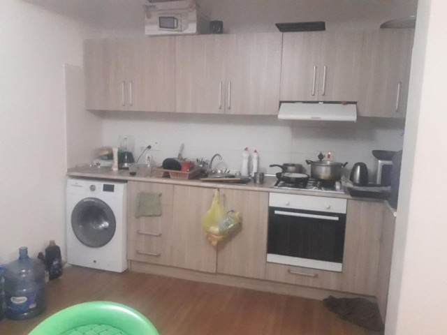 Kelepir Fiyat !!! Gazimağusa Salamis Caddesi Satılık 3+1 Daire - Fotoğraf 3