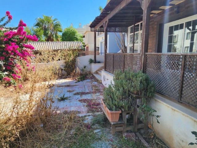 İskele Long Beach’te Satılık Akdeniz Karakterli 3+1 İkiz Villa - Fotoğraf 3