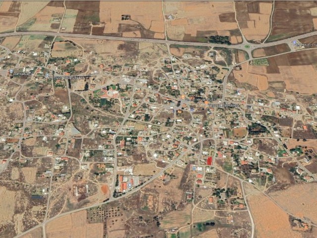 Alaniçi Satılık 600 M2 Köy İçi Arsa - Fotoğraf 1