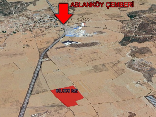 Aslanköyde 65.000 M2 Resmi Yolu Mevcut - Fotoğraf 1