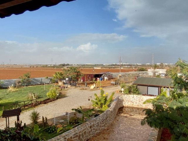 Tek Yetki Çiftlik Evi Tam Donanımlı Doğayla İç İçe Mağusa Çanakkale Bölgesi - Fotoğraf 2
