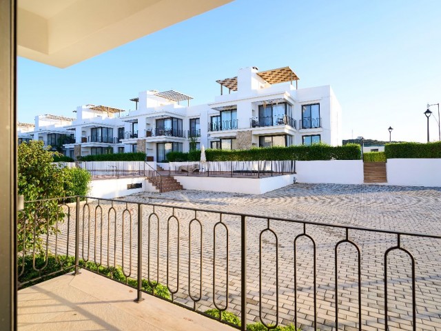 Yenierenköy Yalusa Home Sitesinde Deniz Manzaralı Satılık 1+1 - Fotoğraf 2