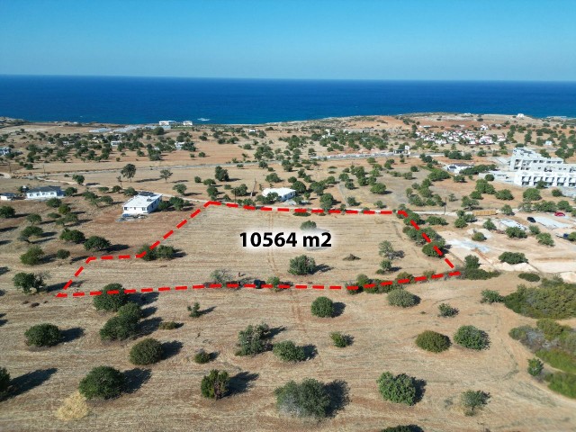 Tatlısu 'da  5 İmarlı deniz manzaralı tarla...