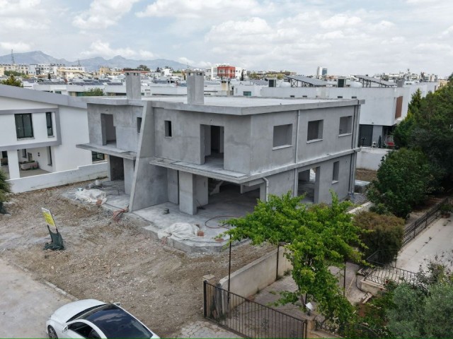 Yenikent'in En Prestijli Bölgesinde Huzurla Yaşayacağınız Tüm Detayların Özenle Düşünüldüğü Harika Bir Proje - Fotoğraf 1