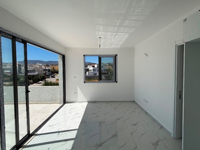 LEFKOŞA GÖNYELİ 2+1 SATILIK PENTHOUSE