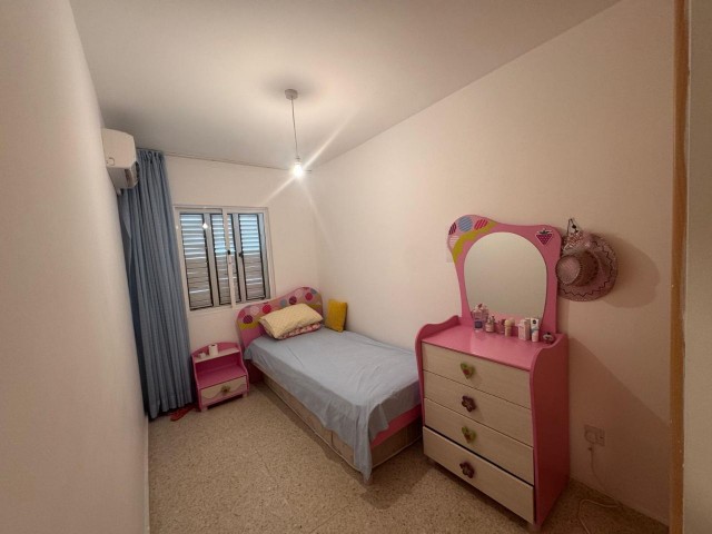 İskele Kalecik’te Eşsiz Konum Fırsat Ürün: Denize Sıfır Satılık 2+1, 80m2 Dubleks Daire