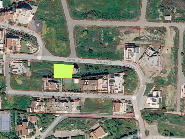 Lefkoşa Gönyeli Aşıklar Tepesinde 620m2 Konut İmarlı, Türk Malı, Satılık Arsa - Fotoğraf 1