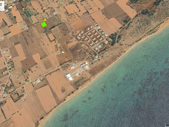 İskele Kumyalı’ da Denize 550 Metre Mesafede 1.785m2 İmara Açık Satılık Arsa - Fotoğraf 3