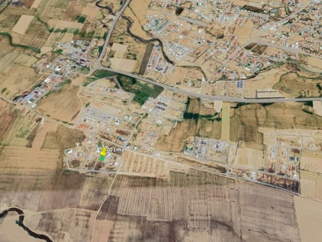Lefkoşa Batıkent’ te Merkezi Konumda, 701m2, Satılık Arsası - Fotoğraf 3