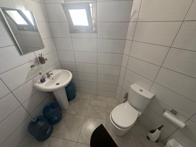Girne Alsancak’ ta 1+1, 65m2, Havuzlu Sitede Satılık Apartman Dairesi - Fotoğraf 1