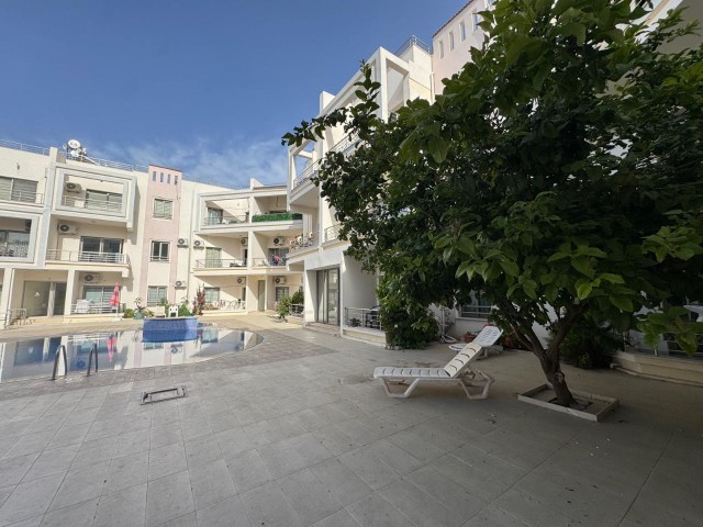 Girne Alsancak’ ta 1+1, 65m2, Havuzlu Sitede Satılık Apartman Dairesi - Fotoğraf 3