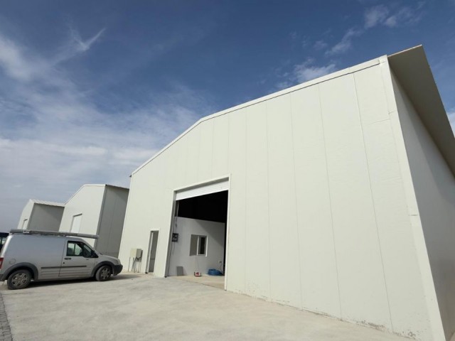 Lefkoşa Balıkesir’de 150 -200-250m2 Büyüklüğünde Satılık Depolar - Fotoğraf 1
