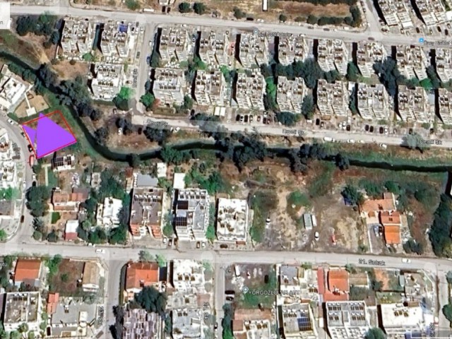 Lefkoşa Marmara Bölgesinde Devpa Supermarket Arkasında 490m2, % 140, 4 Kat İmarlı, Türk Malı Satılık Arsa