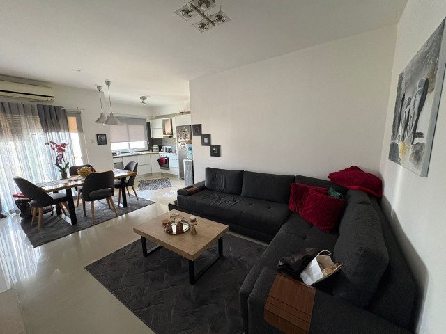Lefkoşa Yenikent’ te Şehrin Tam Kalbinde Muhteşem Lokasyonda 2+1, 85 m2, Türk Malı Satılık Apartman Dairesi
