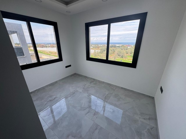 Girne Lapta'da Muhteşem Manzaralı 4+1, 250 m2 Satılık Lüks Villalar - Fotoğraf 1